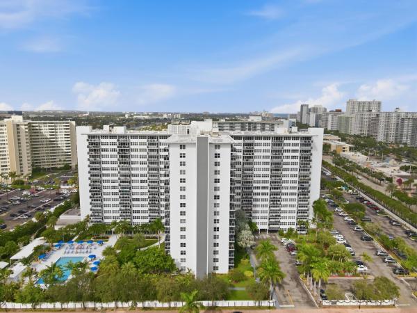 Coral Ridge Towers South, 3333 NE 34th St #1418, Fort Lauderdale, Florida 33308, image 3