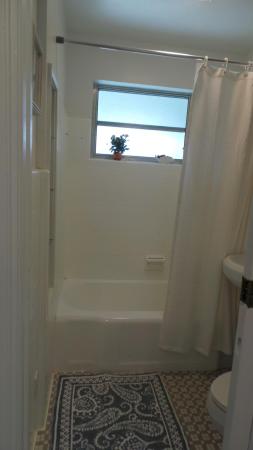 Homewood, 370 Orange Way, West Palm Beach, Florida 33405, image 3
