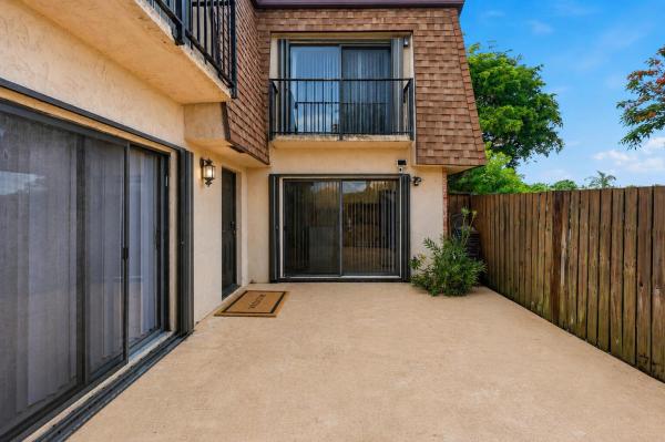 Los Mangos Patio Villas, 2625 SE 5th Cir, Boynton Beach, Florida 33435, image 3