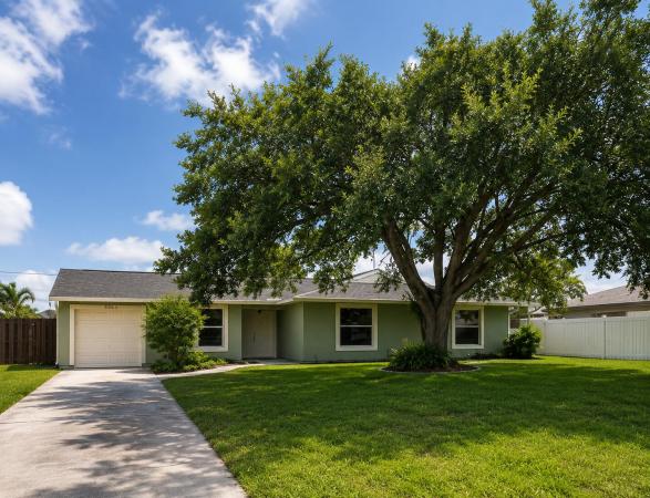 2565 SE Hemsing St, Port St. Lucie, Florida 34984, image 1