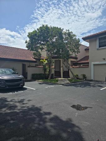 Lakeview Courts At Jacaranda, 8953 W Sunrise Blvd, Plantation, Florida 33322, image 3