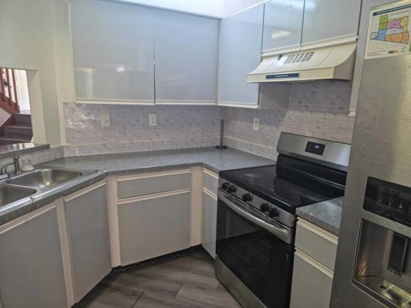 Lakeview Courts At Jacaranda, 8953 W Sunrise Blvd, Plantation, Florida 33322, image 2