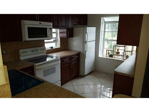 The Palm Club West Village, 4674 Lakeside Cir, West Palm Beach, Florida 33417, image 1