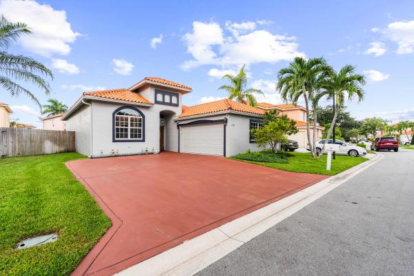 6562 Geneva St, Lake Worth, Florida 33467, image 3