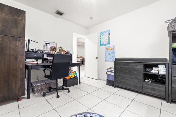 6562 Geneva St, Lake Worth, Florida 33467, image 2