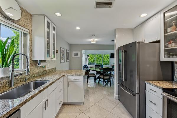 Coral Woods, 3652 NE 18th Ave, Oakland Park, Florida 33308, image 2
