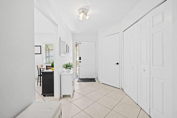 Karanda Village 3, 3952-H Cocoplum Cir #3646, Coconut Creek, Florida 33063, image 3