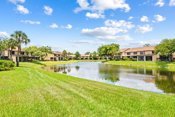 Karanda Village 3, 3952-H Cocoplum Cir #3646, Coconut Creek, Florida 33063, image 1