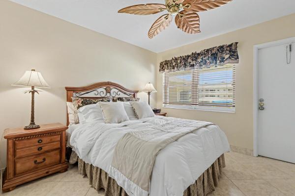 Lakeshore Lodge, 298 SE 6th Ave #18, Pompano Beach, Florida 33060, image 1