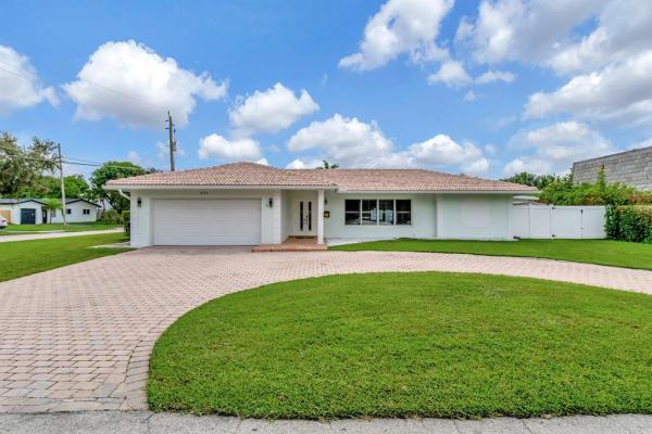 Venetian Isles, 4450 NE 23rd Ave, Lighthouse Point, Florida 33064, image 1