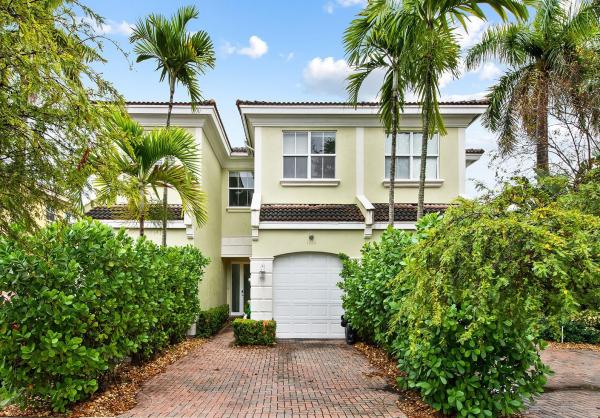Lake Ridge, 1226 NE 14th Ave, Fort Lauderdale, Florida 33304, image 1