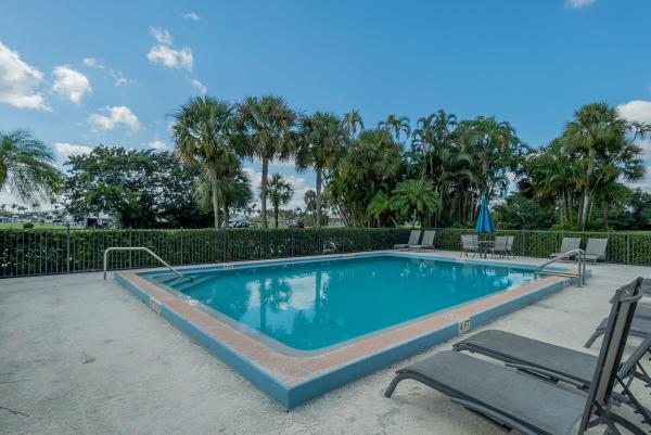 Hurlingham, 13400 Polo Rd W #104, Wellington, Florida 33414, image 1