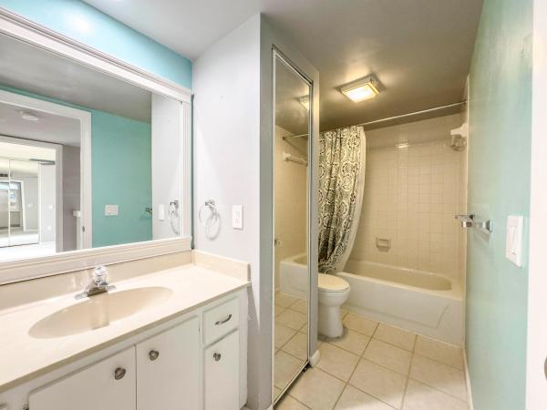 Village Of Sandalwood Lakes North, 187 Charter Way, West Palm Beach, Florida 33407, image 3