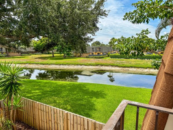 Village Of Sandalwood Lakes North, 187 Charter Way, West Palm Beach, Florida 33407, image 3