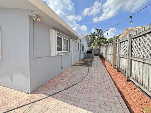 Palm-Aire Village, 3318 NW 68th Ct, Fort Lauderdale, Florida 33309, image 3