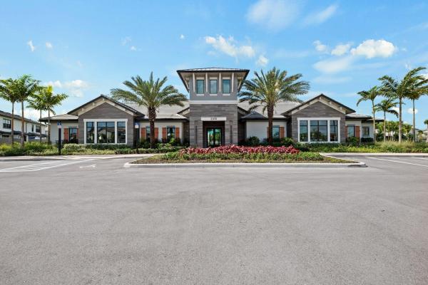 Oak Tree, 4601 Pinehurst Trl E, Oakland Park, Florida 33309, image 2
