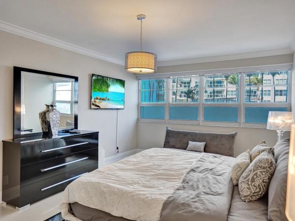 The Commodore, 3430 Galt Ocean Dr #202, Fort Lauderdale, Florida 33308, image 2