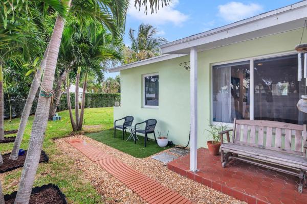 Belle Vue, 900 Sunset Rd, West Palm Beach, Florida 33401, image 1