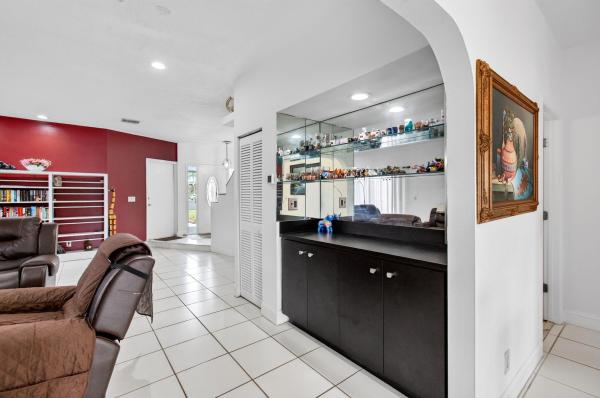 Villa San Remo, 8718 Via Reale, Boca Raton, Florida 33496, image 1