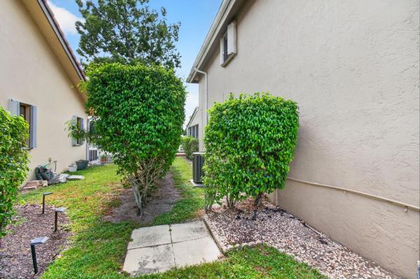 Villa San Remo, 8718 Via Reale, Boca Raton, Florida 33496, image 2