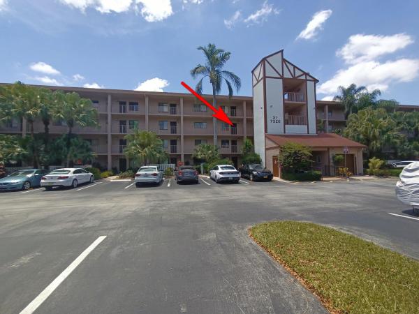 Huntington Lakes 4, 7320 Amberly Ln #305, Delray Beach, Florida 33446, image 2