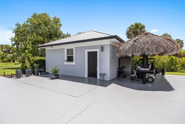Pine Estates, 470 SE Pine Rd, Port St. Lucie, Florida 34984, image 2