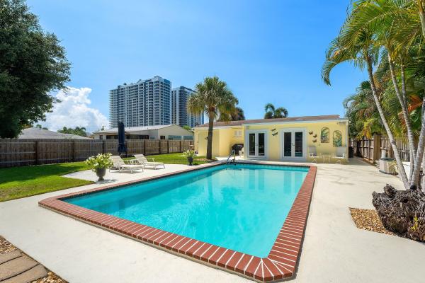 Kelsey City, 141 Date Palm Dr, Lake Park, Florida 33403, image 2