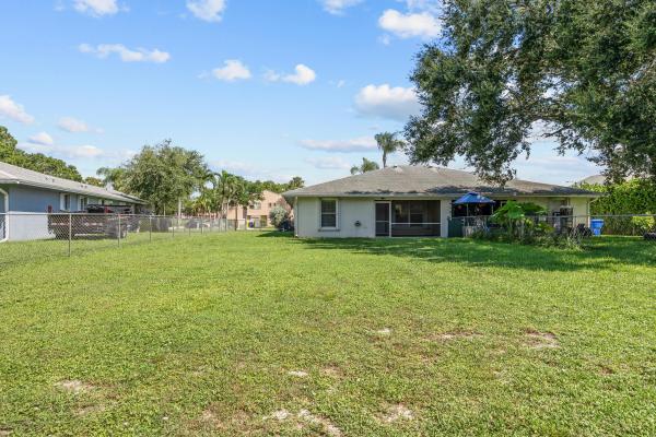 The Willows, 136 Sparrow Dr #B, Royal Palm Beach, Florida 33411, image 3