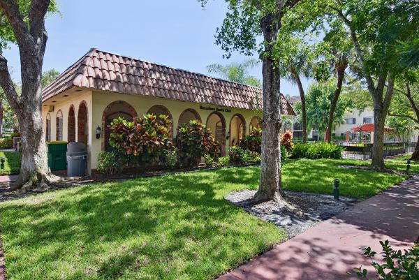 Barcelona North, 255 S Cypress Rd #342, Pompano Beach, Florida 33060, image 3