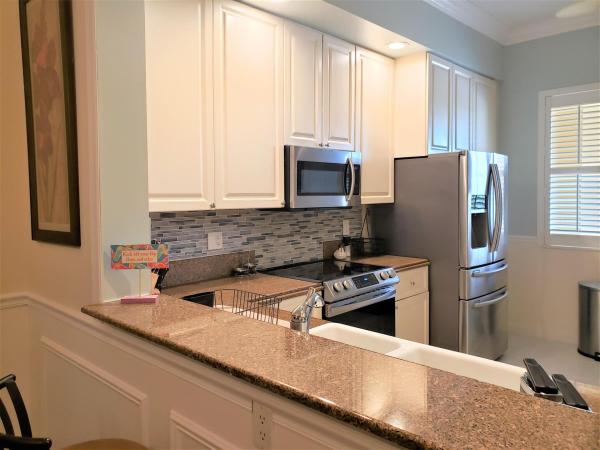 Harbour Isle East, 37 Harbour Isle Dr #203, Fort Pierce, Florida 34949, image 3