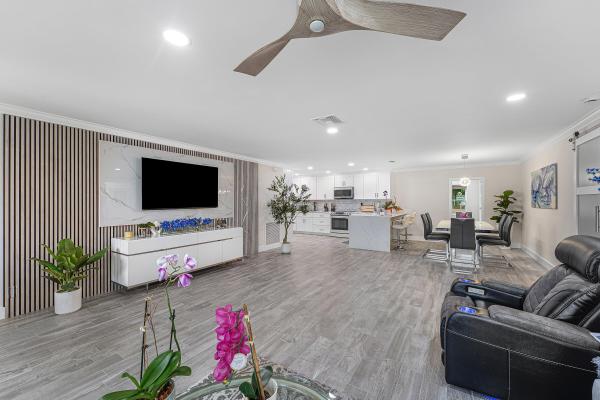 Coco Wood Lakes, 14598 Sunny Waters Ln, Delray Beach, Florida 33484, image 2