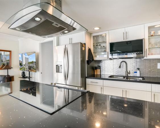 Golden Isles Towers, 126 Golden Isles Dr #52A, Hallandale Beach, Florida 33009, image 3