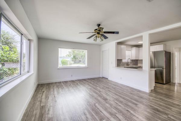 950 W 36th St, Riviera Beach, Florida 33404, image 2