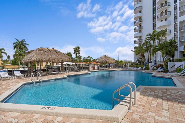 Renaissance Of Pompano Beach, 1361 S Ocean Blvd #407, Pompano Beach, Florida 33062, image 3