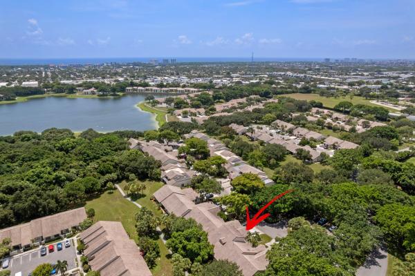 Windwood, 471 Ashwood Pl, Boca Raton, Florida 33431, image 2