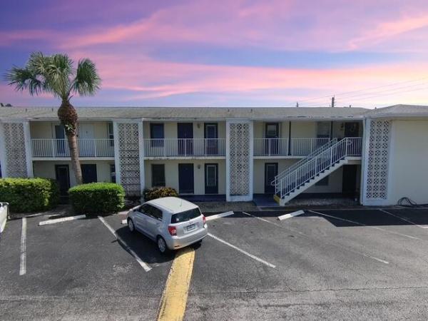 Earman Villas, 809 Hummingbird Way #7C, North Palm Beach, Florida 33408, image 2