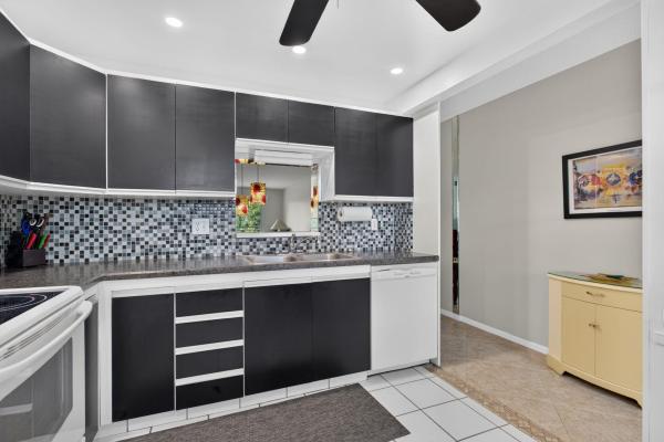 Lucaya Village, 2301 Lucaya Ln #D4, Coconut Creek, Florida 33066, image 1