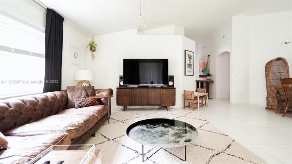 Palm Beach Bath & Tennis, 5449 Grande Palm Cir, Delray Beach, Florida 33484, image 1