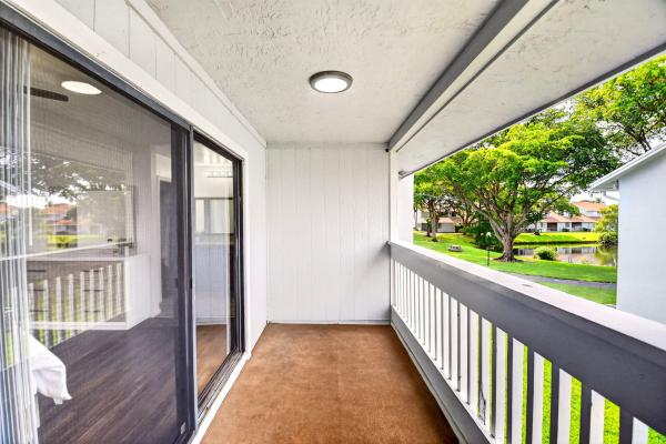 Woodbridge Lakes, 1633 Woodbridge Lakes Cir, West Palm Beach, Florida 33406, image 2