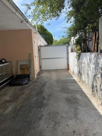 2975 NW 96th St, Unincorporated Dade County, Florida 33147, image 1