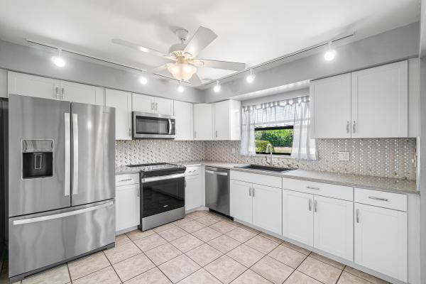 Bent Tree Villas East, 9945 Papaya Tree Trl #B, Boynton Beach, Florida 33436, image 3
