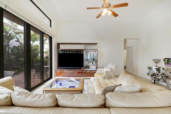 Coral Cay, 210 Coral Cay Ter, Palm Beach Gardens, Florida 33418, image 3