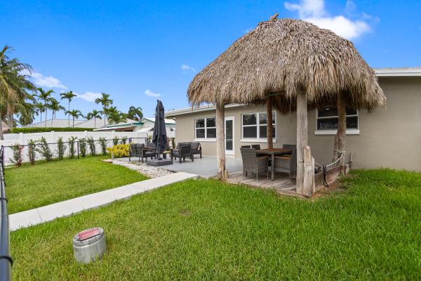 Poinciana Park, 317 NE 3rd Ave, Dania Beach, Florida 33004, image 3