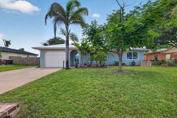 2231 SE Glover St, Port St. Lucie, Florida 34984, image 3