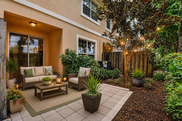 Charleston Commons, 5045 Ellery Ter, West Palm Beach, Florida 33417, image 3
