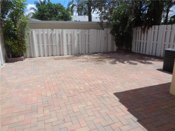 Entrada At Sunrise Townhomes, 11379 NW 34th Pl, Sunrise, Florida 33323, image 2