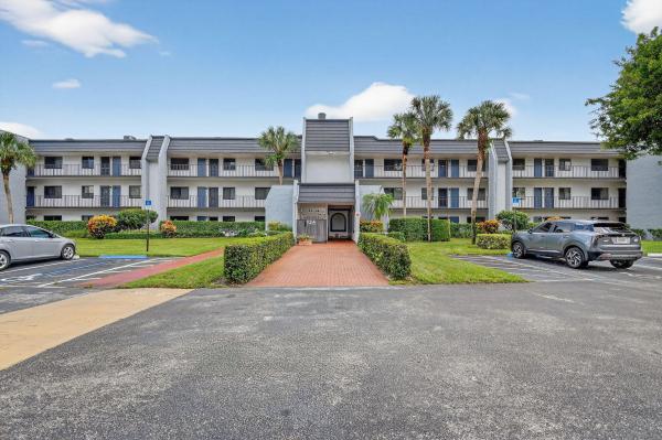 4254 D Este Ct #304, Lake Worth Beach, Florida 33467, image 1