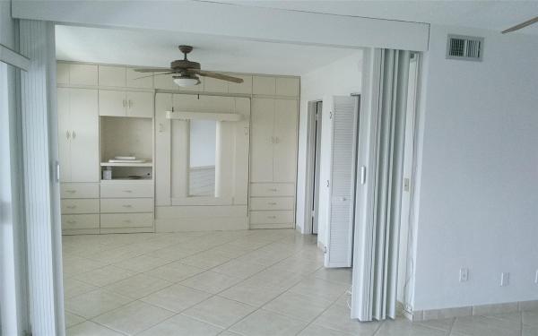 Isle Of Paradise, 465 Paradise Isle Blvd #307, Hallandale Beach, Florida 33009, image 2