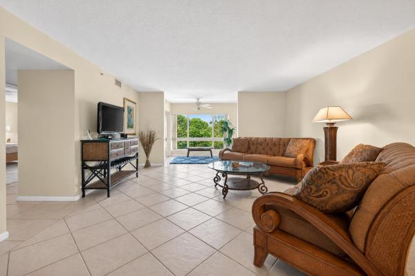5906 Crystal Shores Dr #404, Boynton Beach, Florida 33437, image 2