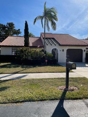 Columbia Square, 10 Columbia Ct, Deerfield Beach, Florida 33442, image 3